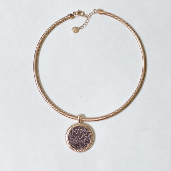 Elegant Gold Glitter Silver circle pendant necklace - Picture 1 of 7